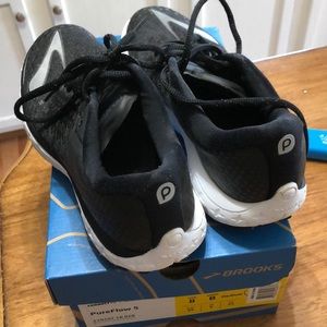 Brooke Pureflow running shoes like new
